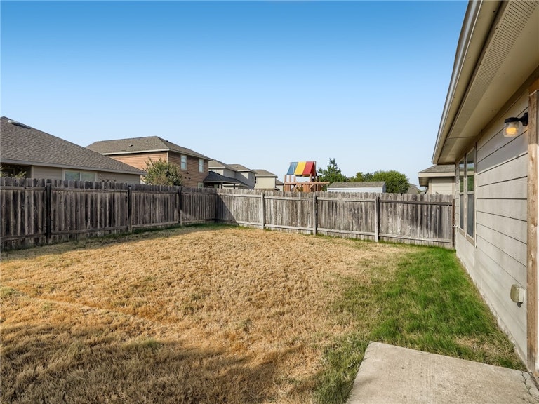 Photo 25 of 28 - 604 Mourning Dove Ln, Leander, TX 78641