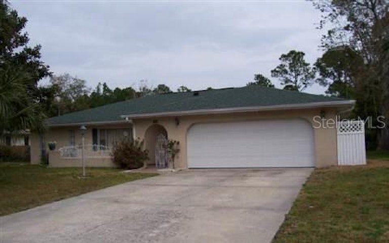 Photo 1 of 1 - 133 Foster Ln, Palm Coast, FL 32137