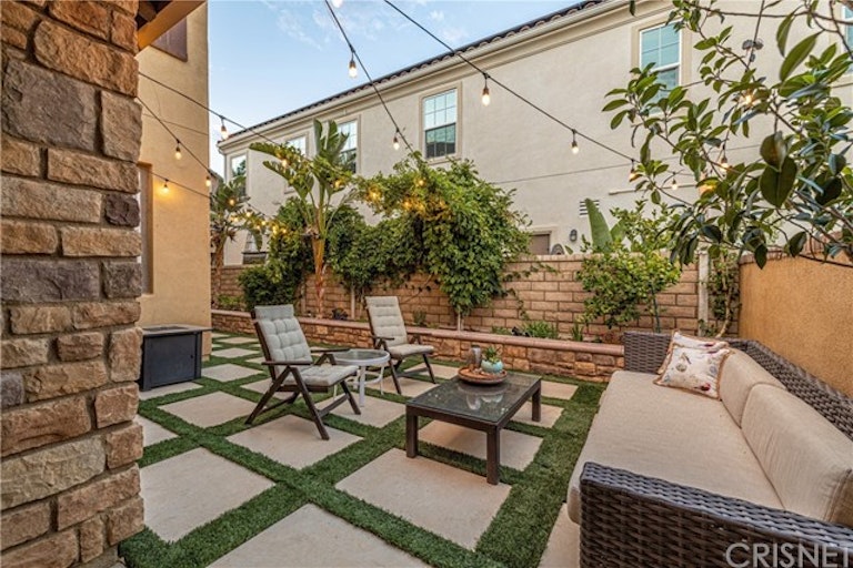 Photo 3 of 63 - 28322 Chisel Ct, Valencia, CA 91354