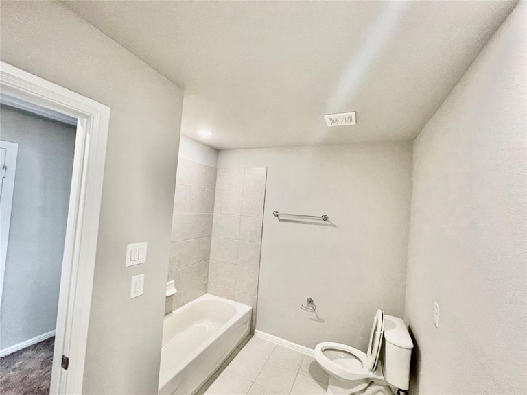 Photo 21 of 39 - 3209 Puffin Ln, Celina, TX 75009