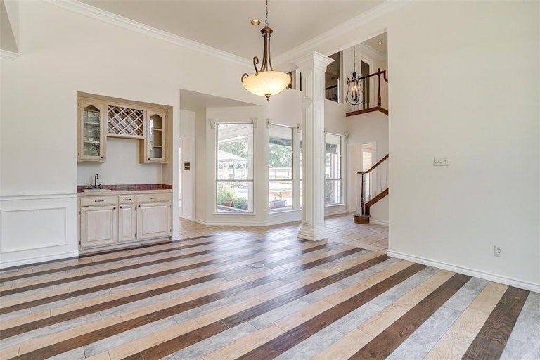 Photo 6 of 40 - 6006 Sunderland Dr, Colleyville, TX 76034