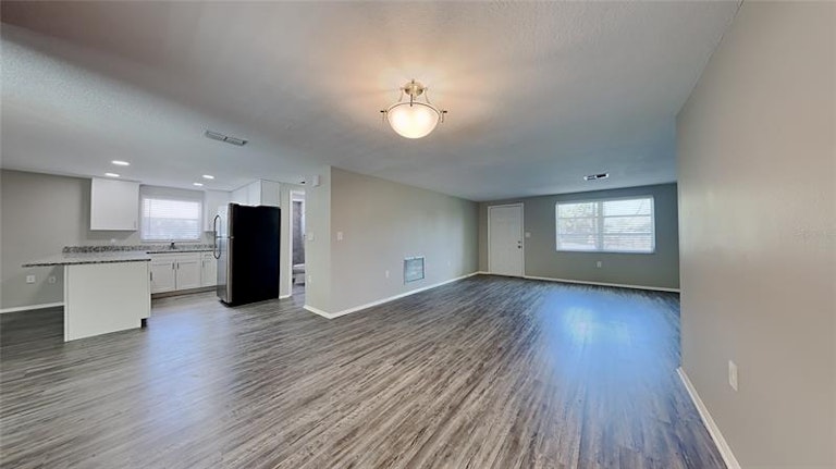 Photo 3 of 15 - 6712 Sea Ranch Dr, Hudson, FL 34667