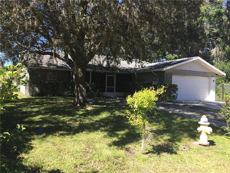 Photo 1 of 24 - 1040 31st St E, Palmetto, FL 34221
