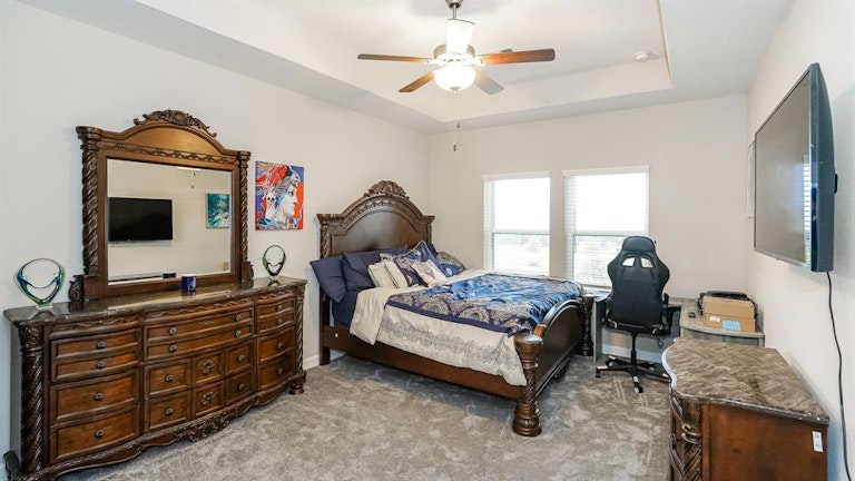 Photo 23 of 39 - 6707 Eastchester Dr, Katy, TX 77493