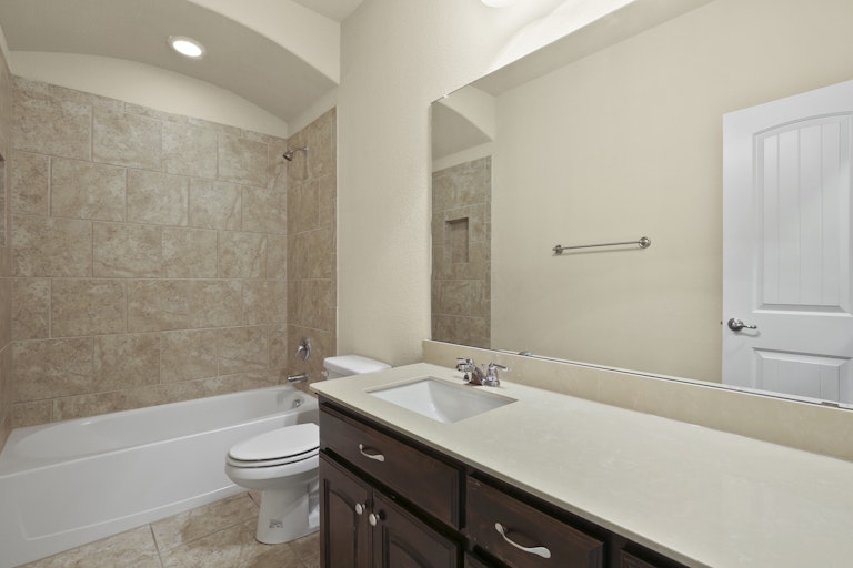Photo 21 of 25 - 1108 Doe Meadow Dr, Burleson, TX 76028