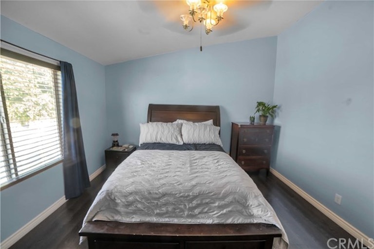 Photo 32 of 50 - 7491 Spindlewood Dr, Eastvale, CA 92880