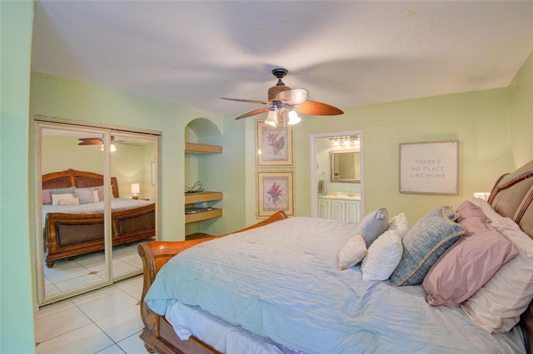 Photo 39 of 86 - 5326 Palos Verdes Dr, Sarasota, FL 34231