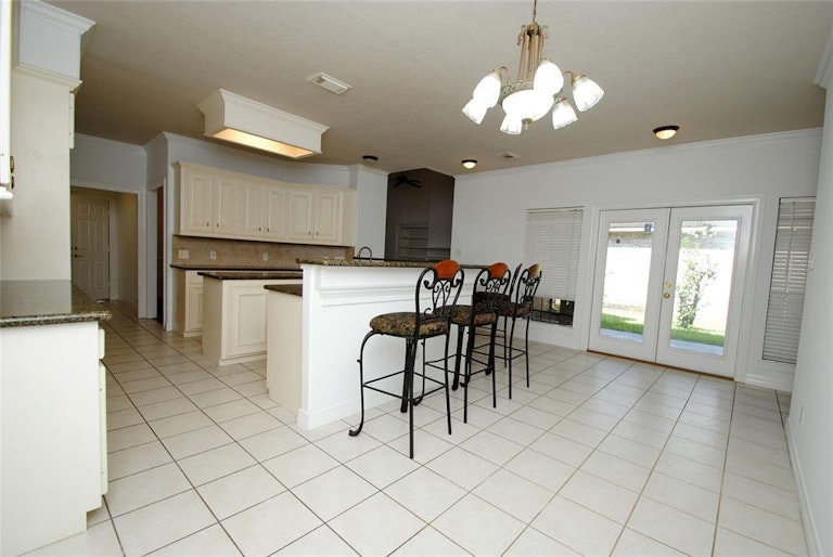 Photo 14 of 41 - 3118 Canyon Oak Ct, Houston, TX 77068