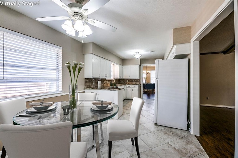 Photo 9 of 40 - 11034 Yorkspring Dr, Dallas, TX 75218