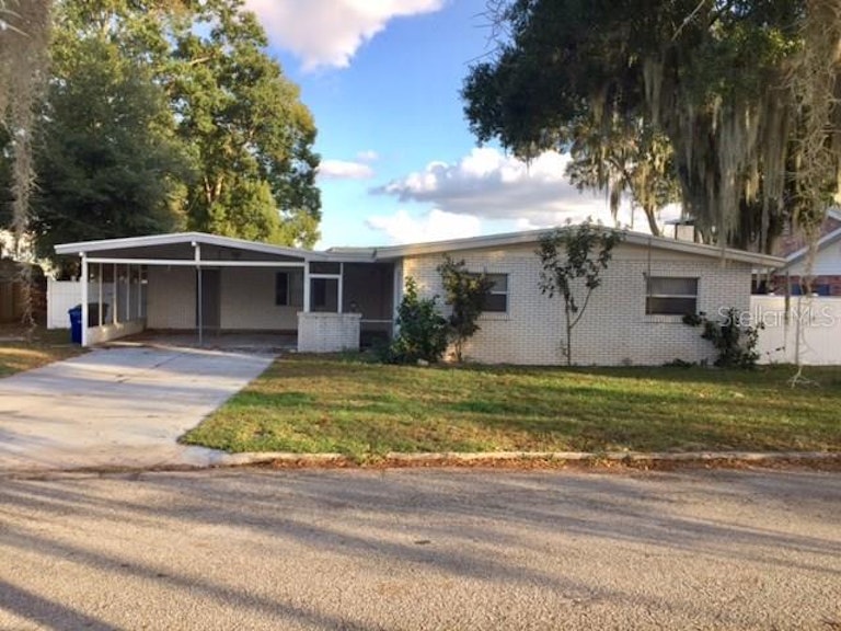 Photo 1 of 12 - 1700 N Lake Shipp Dr SW, Winter Haven, FL 33880