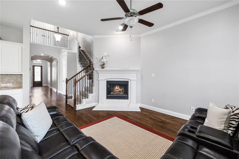 Photo 5 of 36 - 2317 Prairie Glen St, The Colony, TX 75056