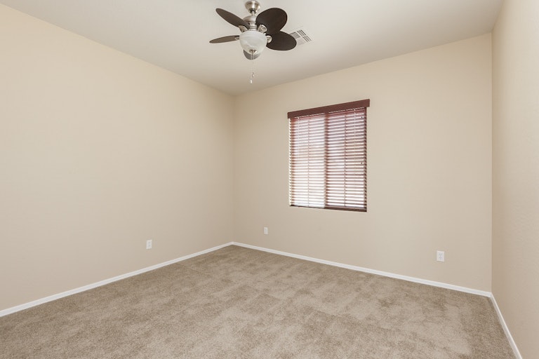 Photo 10 of 25 - 5613 W Kowalsky Ln, Phoenix, AZ 85339