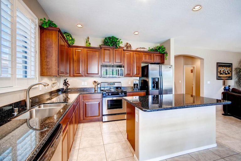 Photo 12 of 28 - 6233 W Bajada Rd, Phoenix, AZ 85083