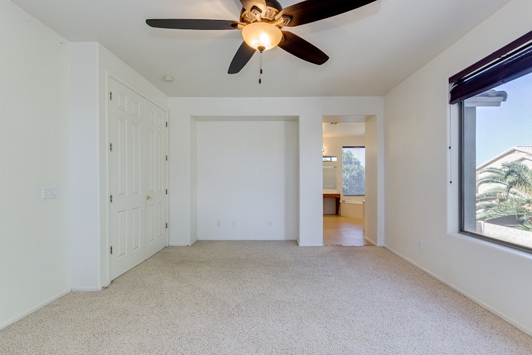 Photo 18 of 73 - 924 W Laurel Ave, Gilbert, AZ 85233