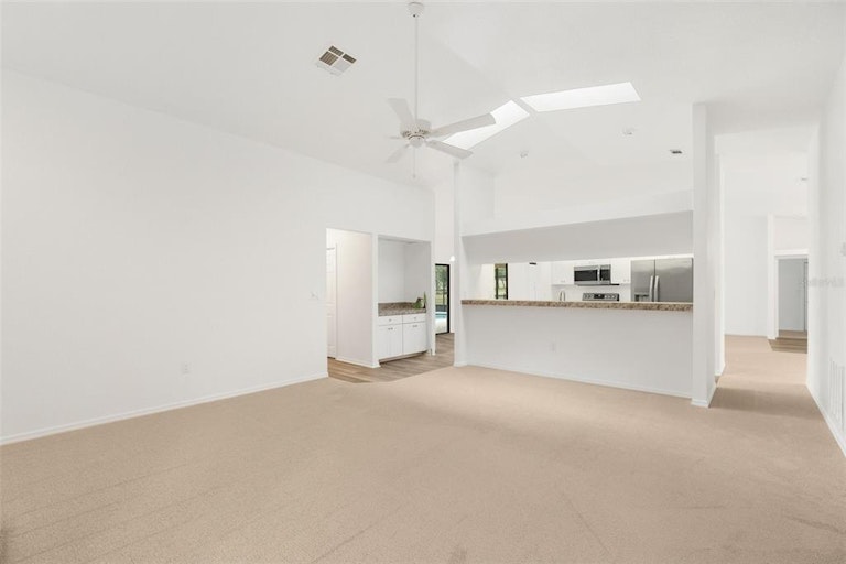 Photo 19 of 45 - 1231 Masada Ln, Spring Hill, FL 34608