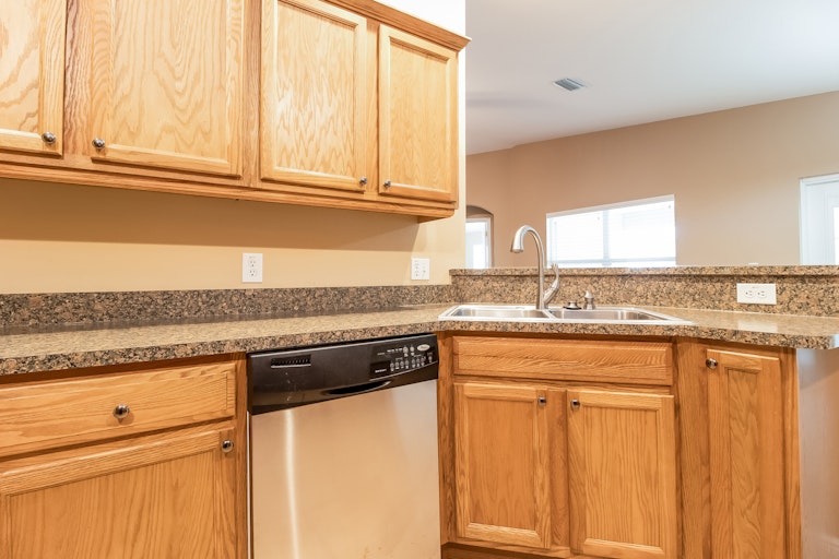 Photo 11 of 25 - 369 S Oak Ave, Orange City, FL 32763