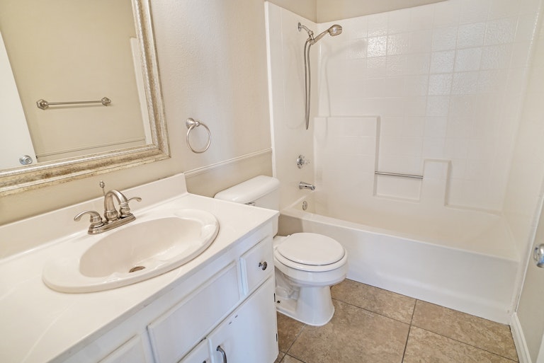 Photo 12 of 17 - 8730 Sandhill Dr, Riverside, CA 92508