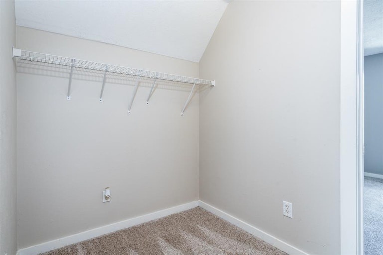 Photo 13 of 19 - 11927 Rolling Stream Dr, Tomball, TX 77375