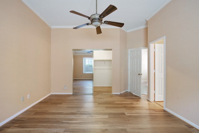 Photo 16 of 25 - 1523 Tuley St, Cedar Hill, TX 75104