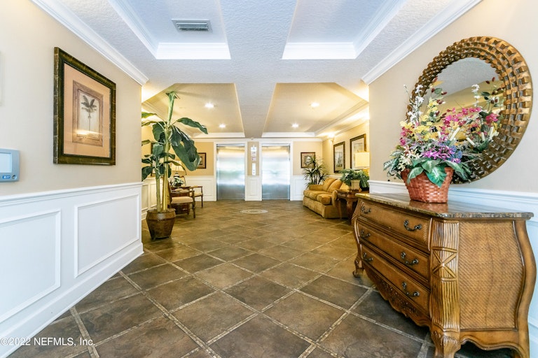 Photo 4 of 46 - 4480 Deerwood Lake Pkwy #632, Jacksonville, FL 32216