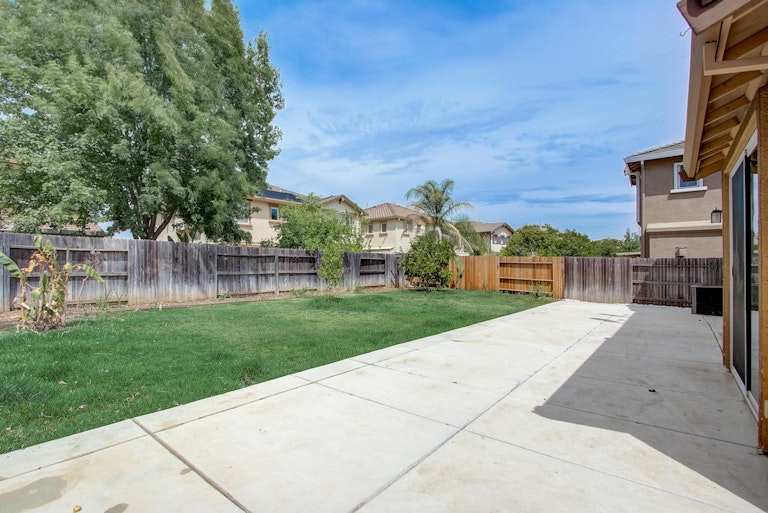 Photo 25 of 27 - 4018 Pinoche Peak Way, Rancho Cordova, CA 95742