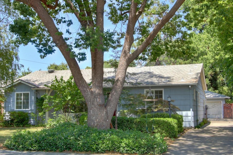 Photo 74 of 87 - 4501 Moddison Ave, Sacramento, CA 95819