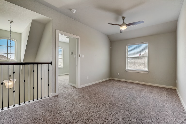 Photo 10 of 42 - 1316 Carlsbad Dr, Forney, TX 75126