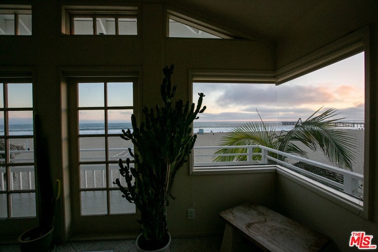 Photo 19 of 20 - 3501 Ocean Front Walk, Marina Del Rey, CA 90292
