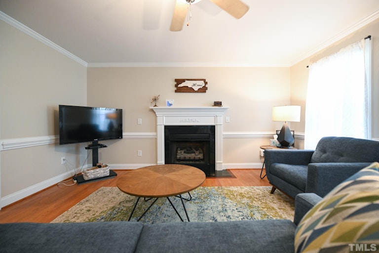 Photo 6 of 40 - 142 Mill Branch Cir, Fuquay Varina, NC 27526