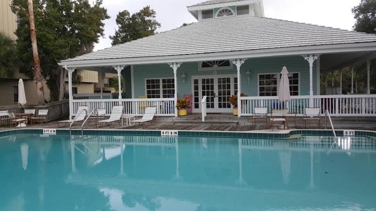 Photo 6 of 25 - 5375 Lake Arrowhead Trl #19, Sarasota, FL 34231