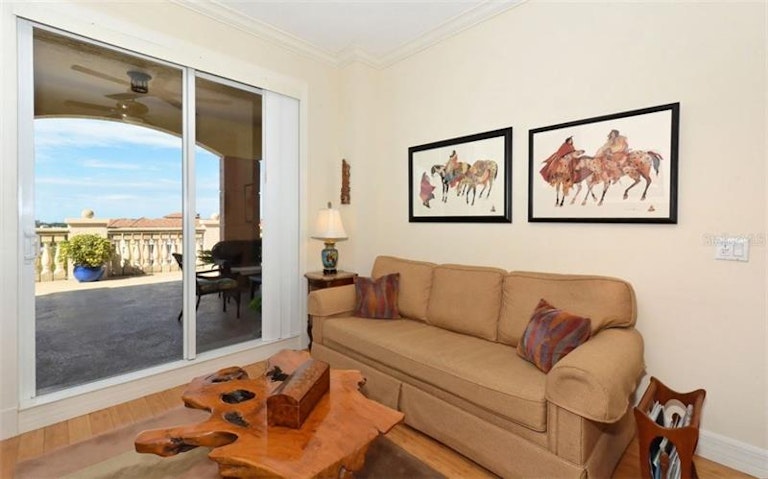 Photo 18 of 25 - 1921 Monte Carlo Dr #703, Sarasota, FL 34231