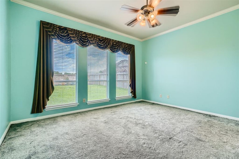 Photo 13 of 28 - 14903 Barton Grove Ln, Humble, TX 77396