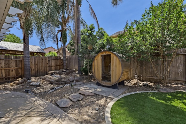 Photo 52 of 54 - 5071 Tuckerman Way, Sacramento, CA 95835