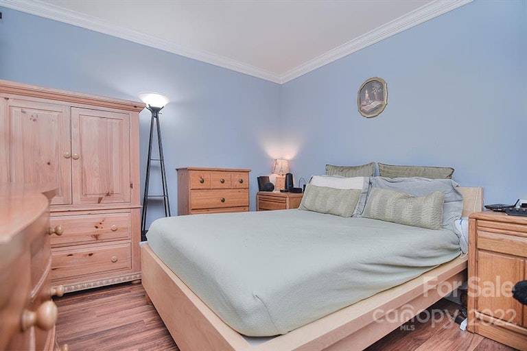 Photo 18 of 38 - 10018 Feldbank Dr, Charlotte, NC 28216