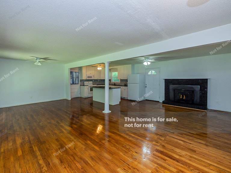 Photo 12 of 22 - 5304 Olive Rd, Raleigh, NC 27606