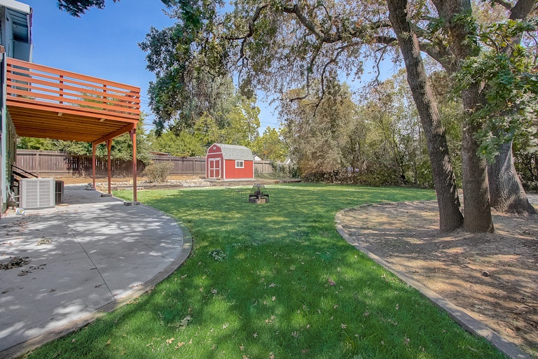 Photo 33 of 36 - 4232 Empire Way, Carmichael, CA 95608