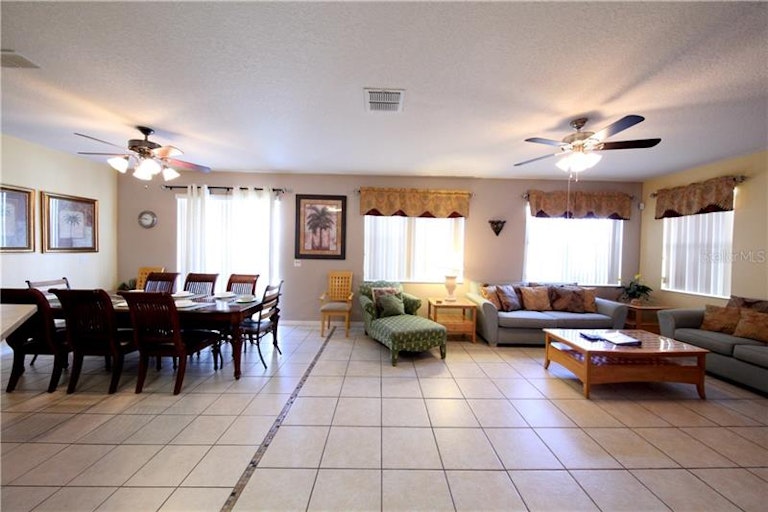 Photo 20 of 22 - 405 Kettering Rd, Davenport, FL 33897