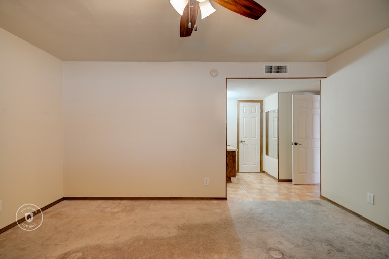Photo 18 of 31 - 3407 W Evans Dr, Phoenix, AZ 85053