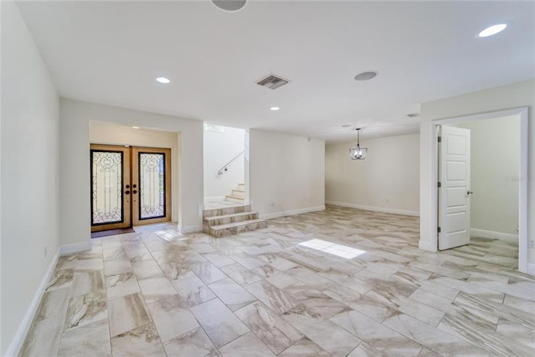 Photo 14 of 88 - 2113 S West Shore Blvd, Tampa, FL 33629