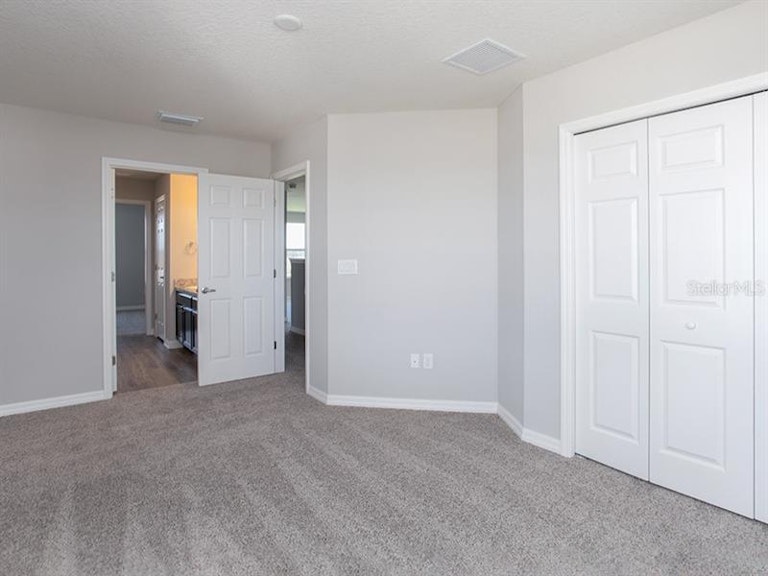 Photo 16 of 24 - 2514 Matterhorn Trl, Davenport, FL 33837