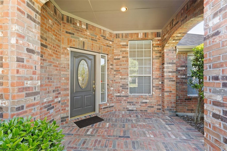 Photo 3 of 30 - 423 Black Diamond Ct, Fairview, TX 75069