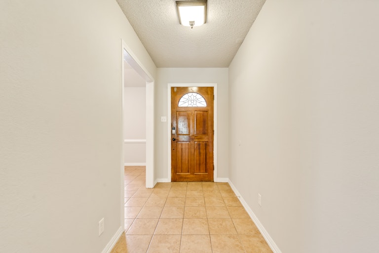 Photo 8 of 26 - 503 Azalea Dr, Forney, TX 75126