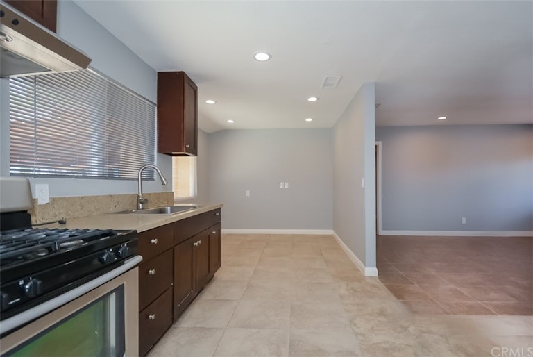 Photo 2 of 16 - 24586 Covington Way, Moreno Valley, CA 92557