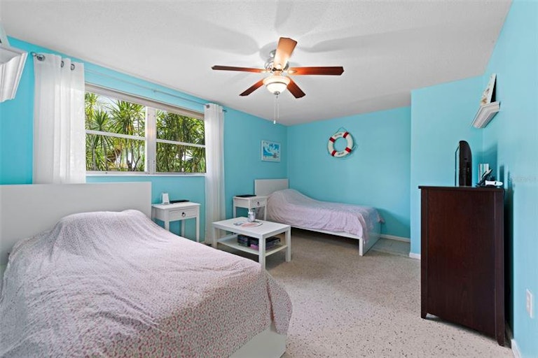 Photo 24 of 41 - 2331 Terry Ln, Sarasota, FL 34231