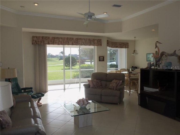 Photo 4 of 25 - 5736 Whispering Oaks Dr, North Port, FL 34287