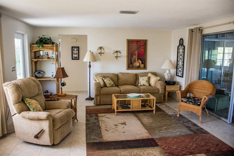 Photo 5 of 21 - 500 Sandlor Dr, Englewood, FL 34223