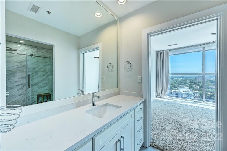 Photo 25 of 48 - 333 W Trade St #1501, Charlotte, NC 28202