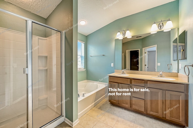 Photo 6 of 28 - 4695 Pine Lake Dr, Middleburg, FL 32068