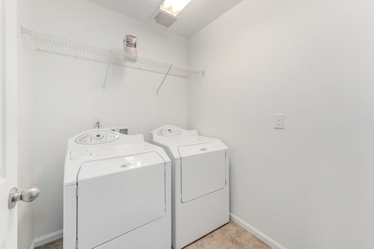Photo 17 of 19 - 9330 Dunraven St, Arvada, CO 80007