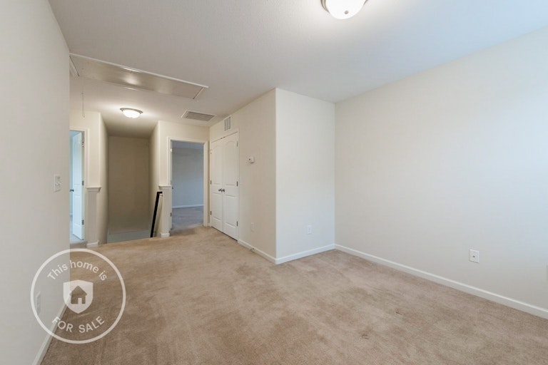 Photo 10 of 18 - 2938 Cherrybark Dr, Durham, NC 27704